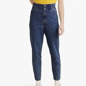 Levi’s High-Waisted Taper Jeans 10/30 High-Rise